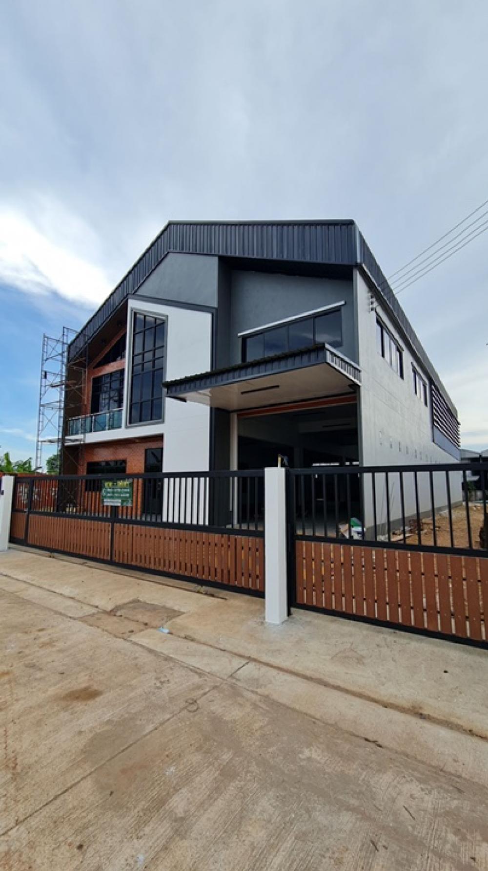 ขายโรงงานโกดังใหม่#ดอนไก่ดี สมุทรสาคร พื้นที่สีม่วง#ขนาด400ตรว พื้นที่ใช้สอย750ตรม สนใจโทร081-732 9399 คุณติ๊ก ไลน์ไอดี tikproperty – รูปที่ 2