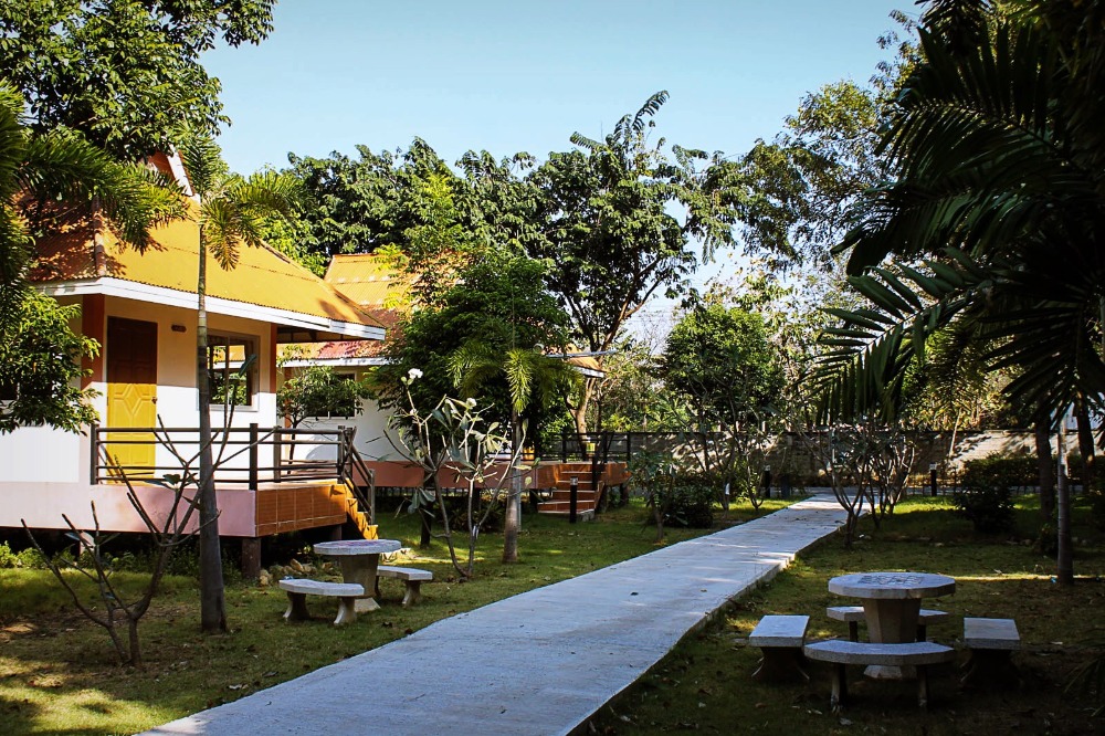Selling Iyaret Resort with fruit orchards, Wang Muang Subdistrict, Wang Muang District, Saraburi Province on an area of ​​180 rai, shady atmosphere.