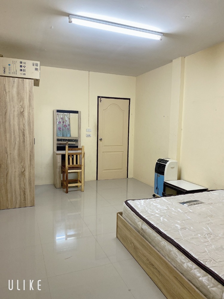 Dormitory near Dohome, near Robinson, Nong Tamlueng Temple, Amata Nakorn Phase 4, Ananya Dormitory, E-Tech University. Dormitory near Dohome, near Robinson, Nong Tamlueng Temple, Amata Nakorn Phase 4, Ananya Dormitory, E-Tech University.