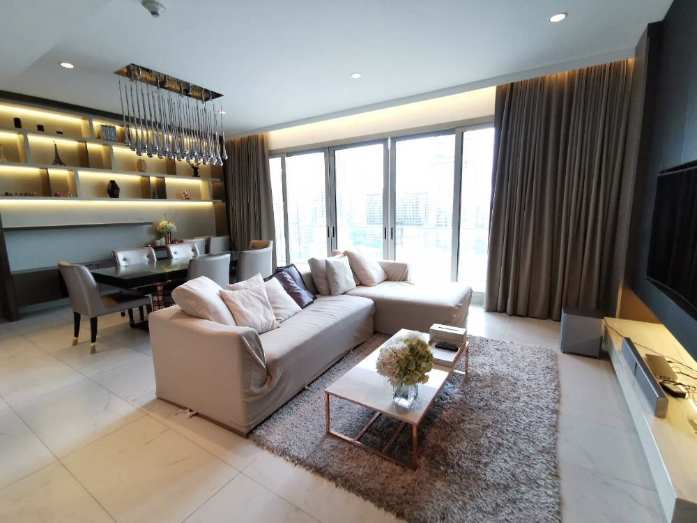 185 Rajadamri 3bed 3bath 161.20sqm. 70,000,000 Am: 06561999198 185 Rajadamri 3bed 3bath 161.20sqm. 70,000,000 Am: 06561999198