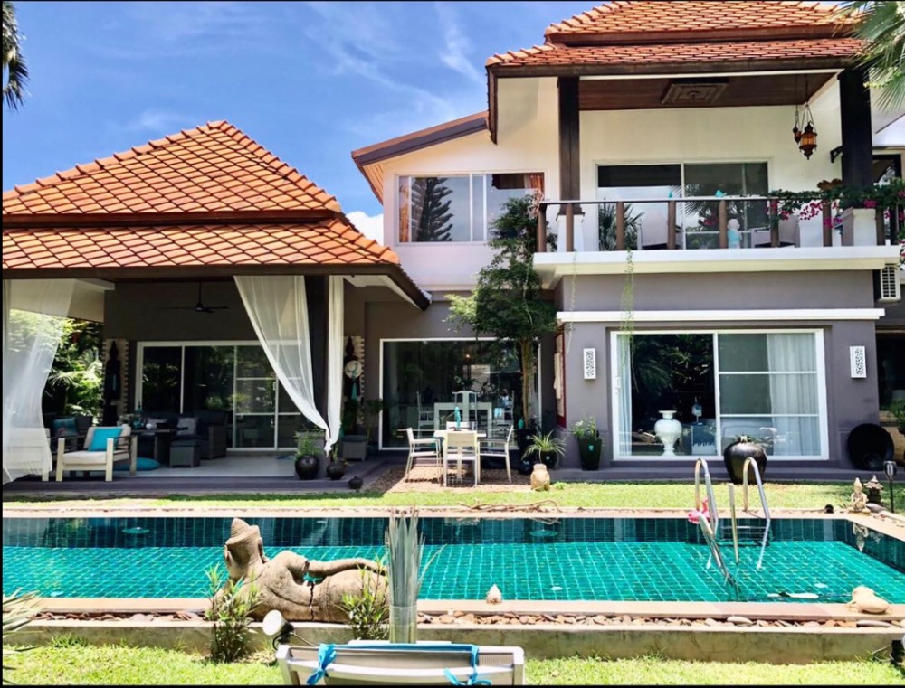 Beach Pool villa at Rawai Phuket Beach Pool villa at Rawai Phuket