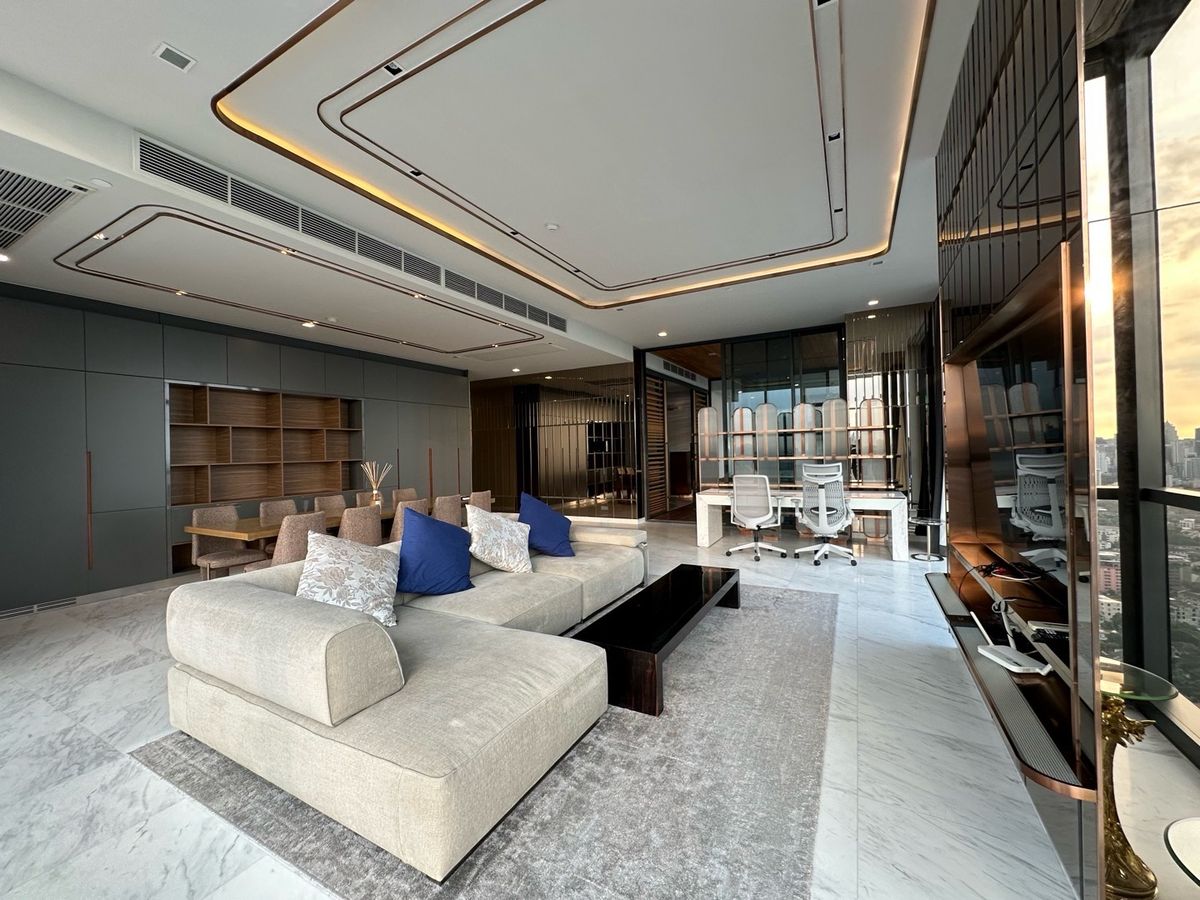 Rental : The Monument Thonglo 3 Bedroom 4 Bathroom 2 Kitchen room 1 Made room, Size  253 S.qm, 37th Floor  – รูปที่ 4
