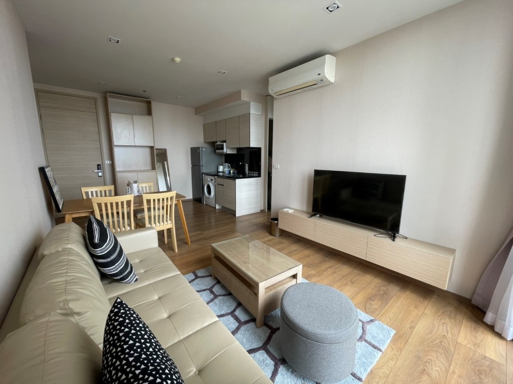 Park24, 2Bed 2Bath, 55.50 Sqm. 40th floor, Beautiful view, New, fully furnished for rent