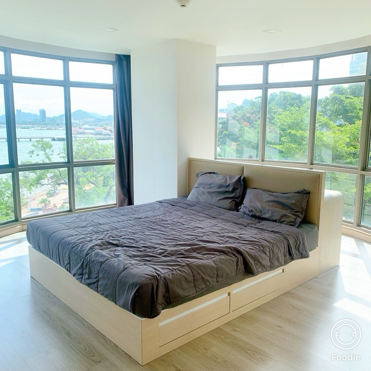 () Sell Sonrisa Sriracha Condominium. Beachfront Condominium!! Good Price!! Duplex room with Panorama view!! – รูปที่ 3