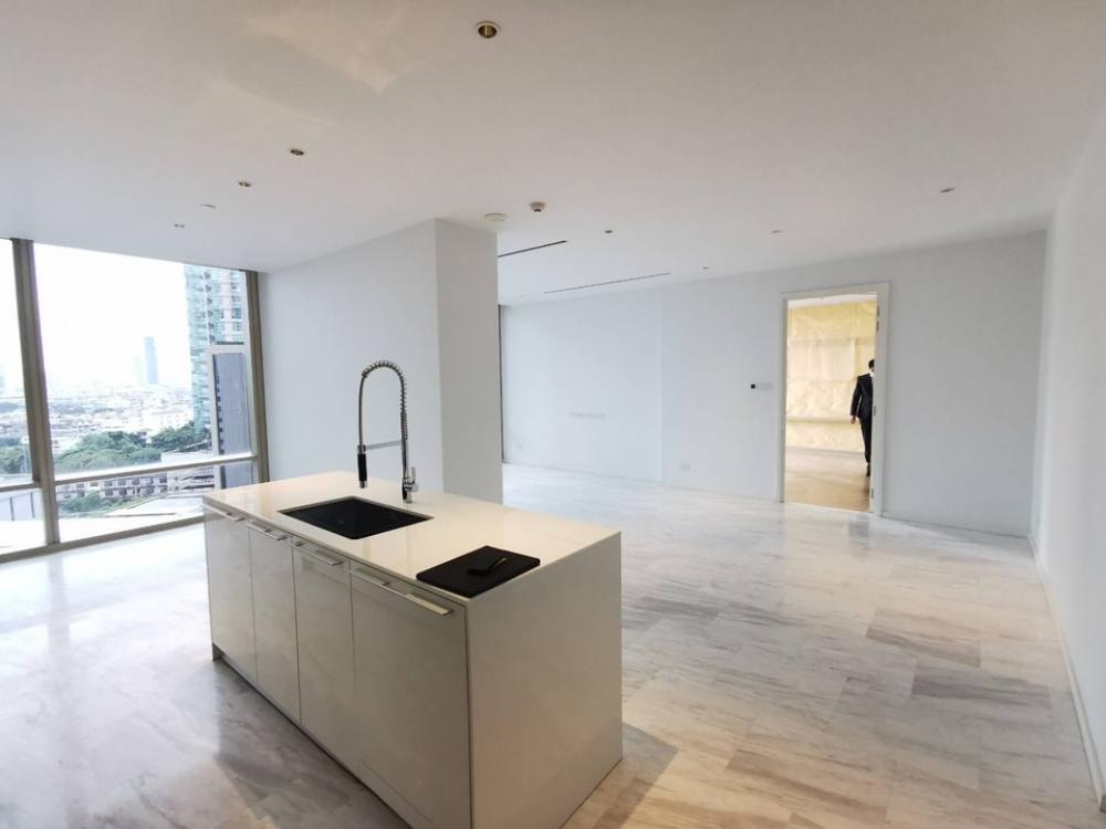 Four Season private Residences 1bed 1bath 104sqm. 35,000,000 Am: 0656199198 Four Season private Residences 1bed 1bath 104sqm. 35,000,000 Am: 0656199198