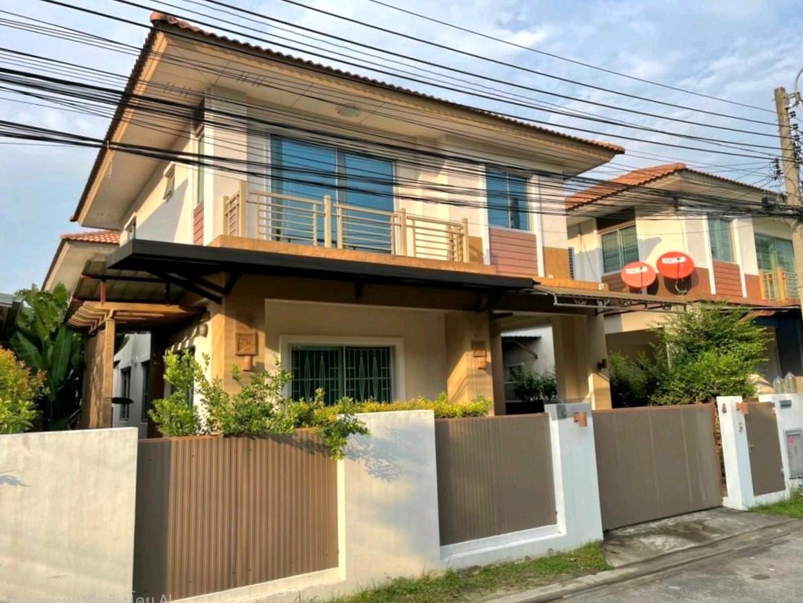 For rent! 2-storey detached house, 40 sq w., Wongwaen-Bangna Road, near Mega Bangna