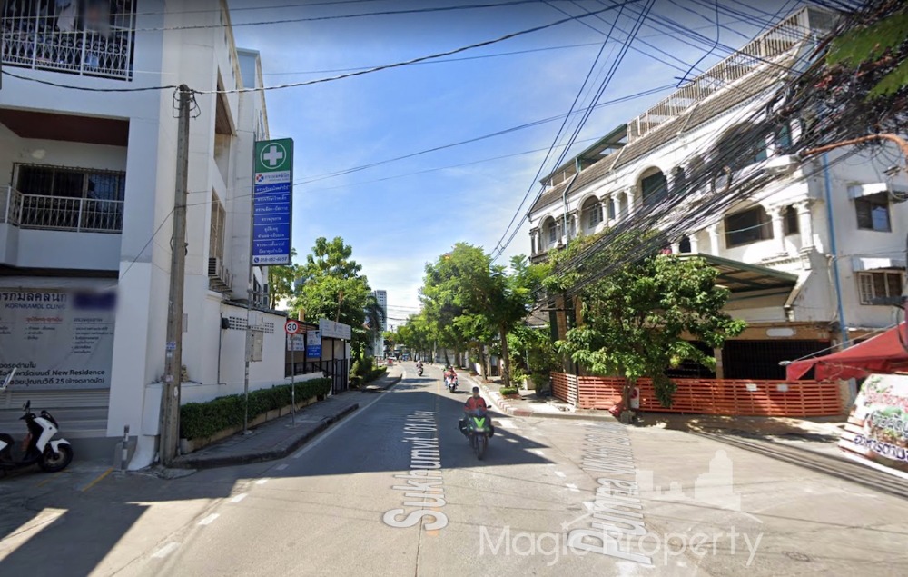 Commercial Building for Sale 5 Storey on Sukhumvit 101, Khwaeng Bang Chak, Khet Phra Khanong, Bangkok Commercial Building for Sale 5 Storey on Sukhumvit 101, Khwaeng Bang Chak, Khet Phra Khanong, Bangkok