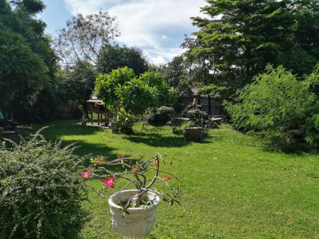 ขายด่วน! บ้านรามอินทรา กม.8 หลังมุม (ใกล้รถไฟฟ้า 800 m. ) 6 นอน 6 น้ำ 370 ตร.ว. 770 ตร.ม. ขนาดครอบครัวแบบประหยัด ตกแต่งใหม่ได้สบายๆ – รูปที่ 2