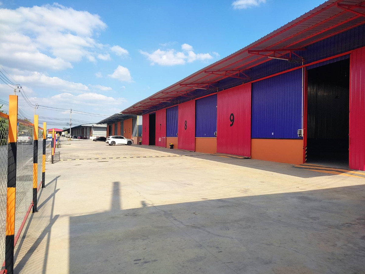 MTK025 Warehouse for rent / factory for rent, Rama 5, Ratchaphruek, Nakhon In, Borommaratchachonnani Park. MTK025 Warehouse for rent / factory for rent, Rama 5, Ratchaphruek, Nakhon In, Borommaratchachonnani Park.