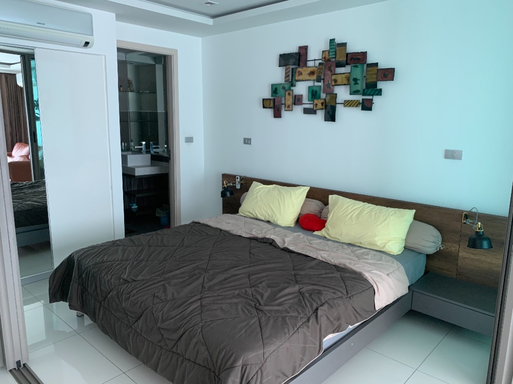 Wong Amat Tower, luxury condo, 1 bedroom, sea view, 47 sq m, 13,000 baht, cheapest in the building. Only 50 meters from the sea Wong Amat Tower, luxury condo, 1 bedroom, sea view, 47 sq m, 13,000 baht, cheapest in the building. Only 50 meters from the sea