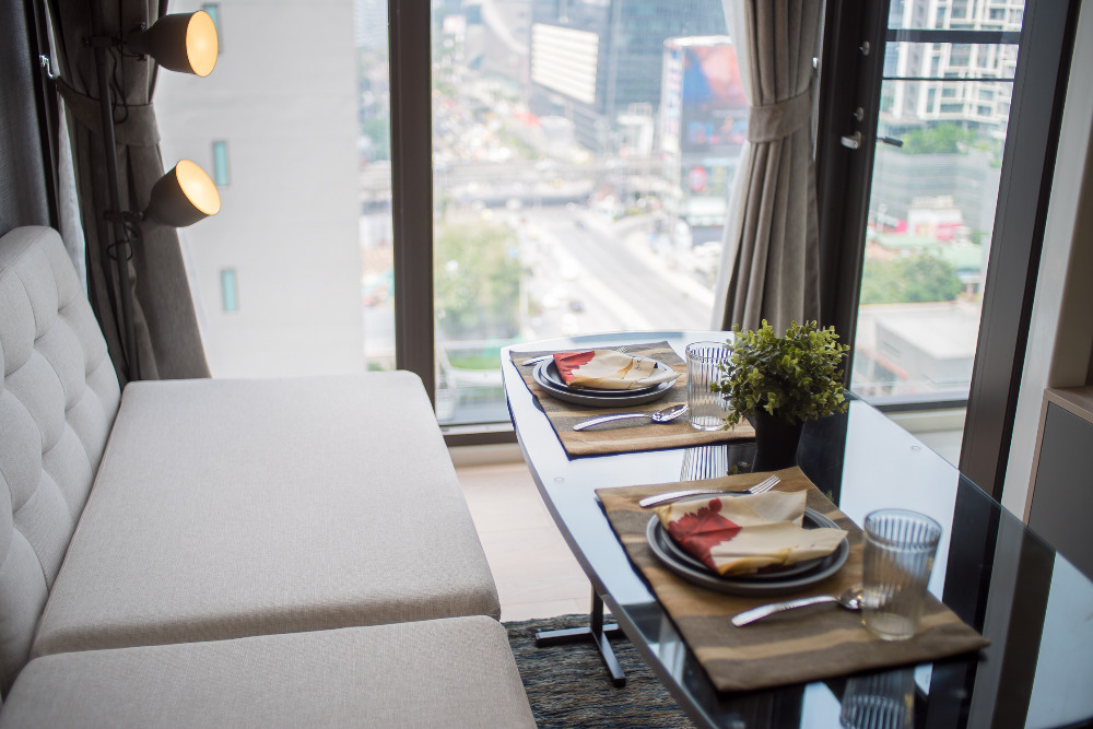 Sell : CHEWATHAI RESIDENCE ASOKE condo, duplex unit.