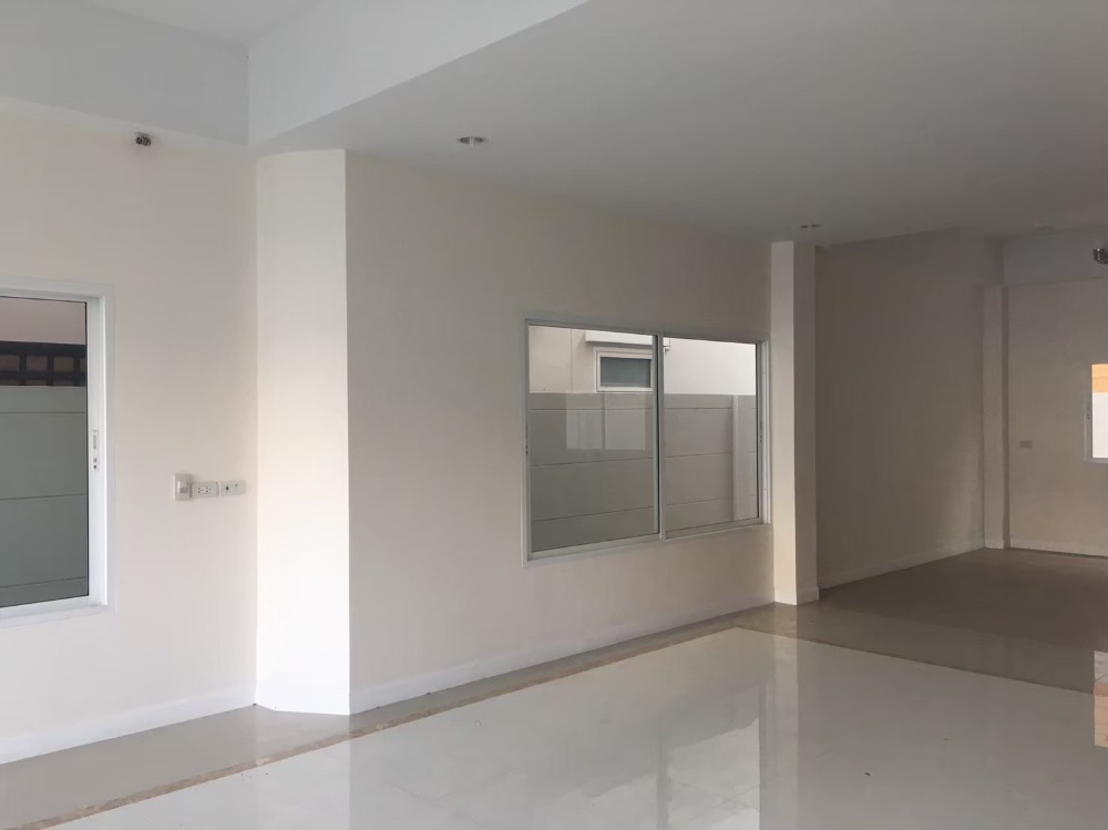 ขายด่วนทาว์นโฮม ออฟฟิต 3 ชั้น 50 ตรว.(บ้านเดี่ยว) ลาดพร้าว 110 – รูปที่ 3