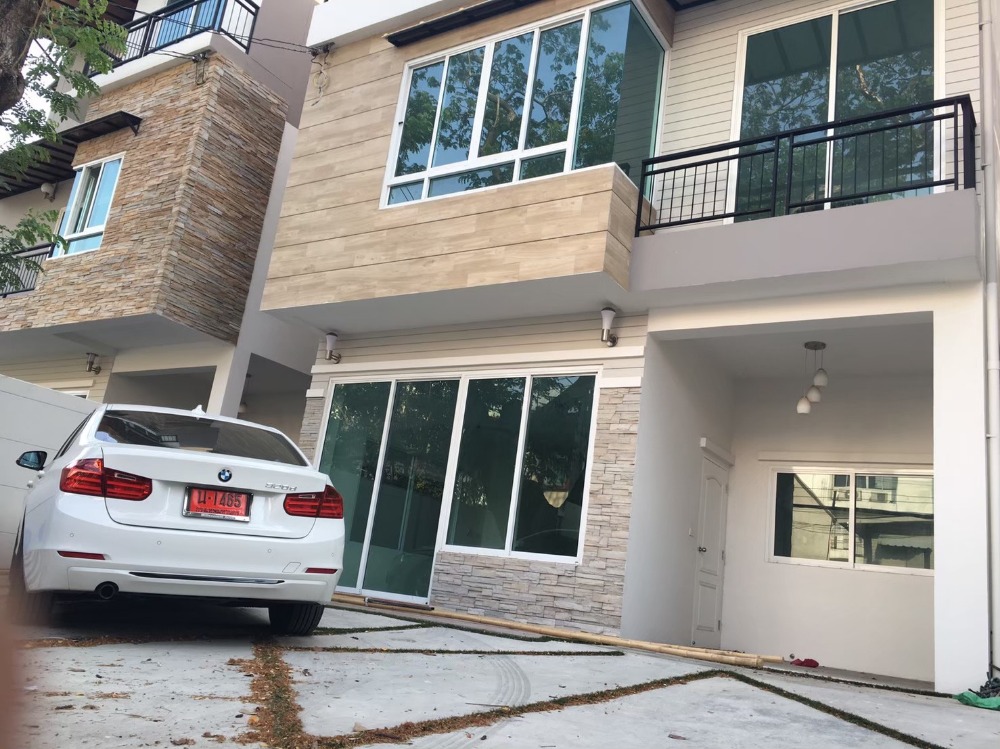 ขายด่วนทาว์นโฮม ออฟฟิต 3 ชั้น 50 ตรว.(บ้านเดี่ยว) ลาดพร้าว 110 – รูปที่ 2
