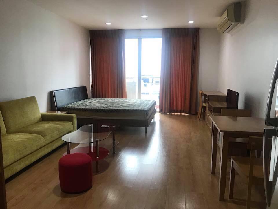 For Sales : Silom Grand Terrace Studio 46 sqm 1 bathroom 7.9Mb Rainy 081-889-5470 For Sales : Silom Grand Terrace Studio 46 sqm 1 bathroom 7.9Mb Rainy 081-889-5470