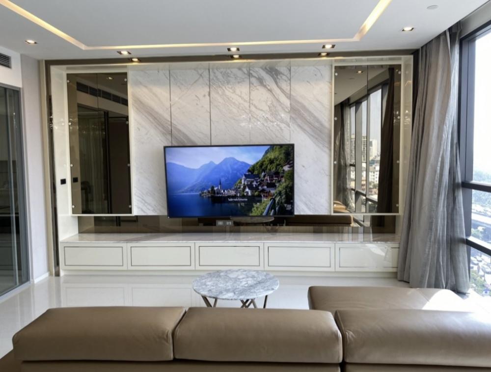 The bangkok sathorn 2bed 2bath 💐call/line 0639399665 The bangkok sathorn 2bed 2bath 💐call/line 0639399665