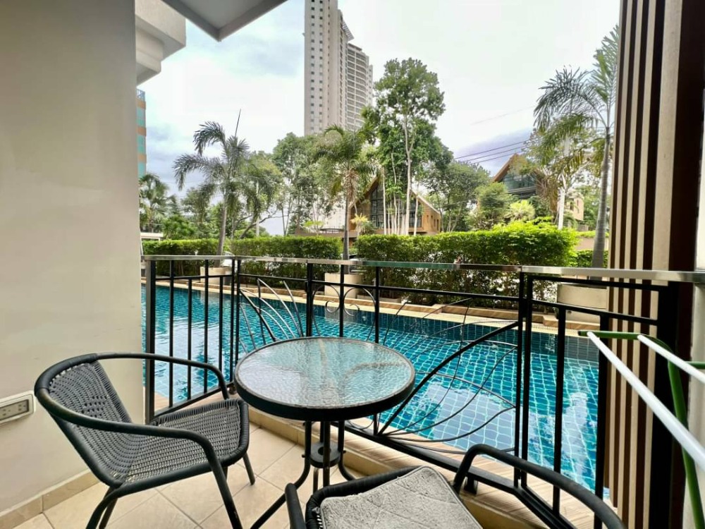 Condo for sale in Pattaya, Pool Access City Garden Tropicana, North Pattaya, pool view, 1 bedroom, 1 bathroom, area 32.98 sq m., fully furnished, ready to move in, 2.49 million baht.