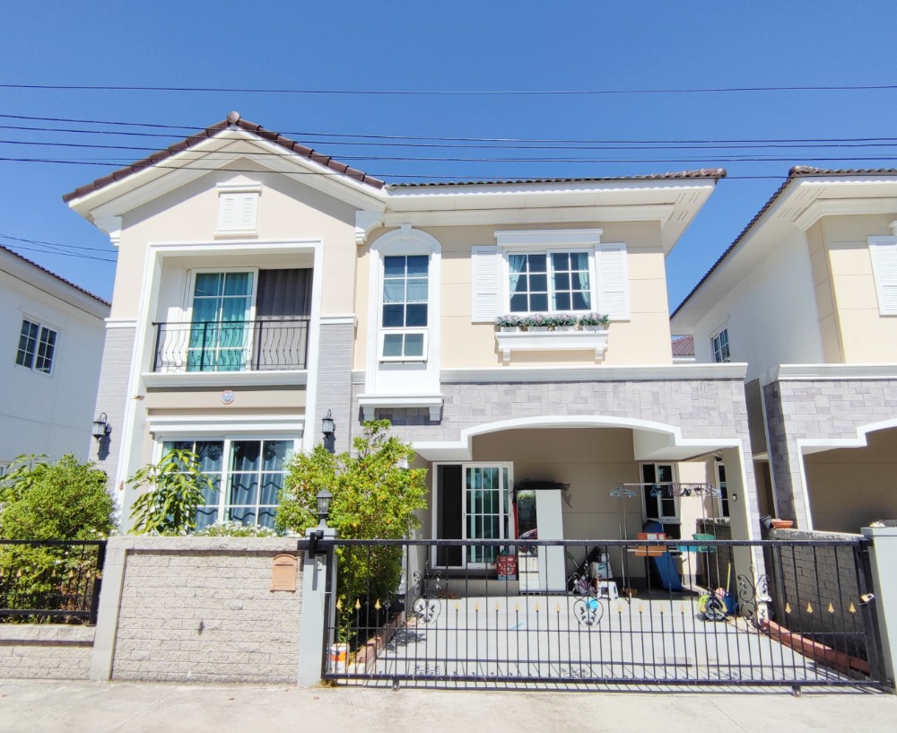 Selling twin houses Golden Neo Bangna-Suan Luang, 136 sq m. 36 sq wa, new condition, with full set of furniture and electrical appliances. move in immediately Selling twin houses Golden Neo Bangna-Suan Luang, 136 sq m. 36 sq wa, new condition, with full set of furniture and electrical appliances. move in immediately