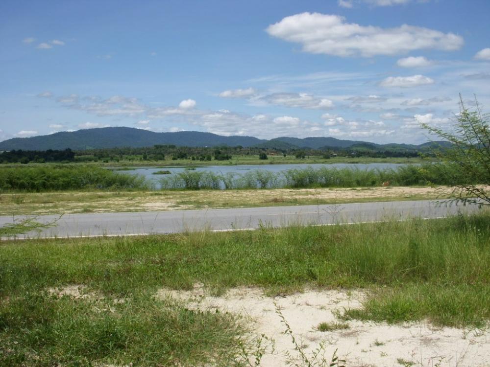 Land for Rent Next to Nong Kho Reservoir Sriracha