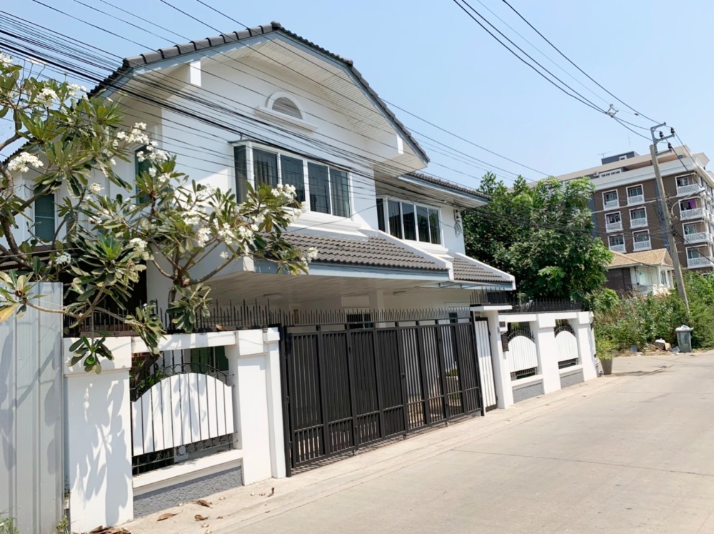 Single house for rent Opposite Central Chaengwattana, area 50 square meters 💛🧡💚 Line ID @mynewhome💛🧡💚