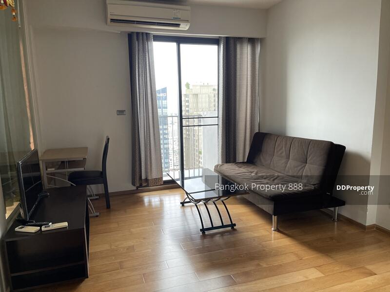 for rent Fuse sathorn taksin 1 bed high floor
