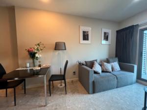 For rent The Crest 34 1 bed super deal!!