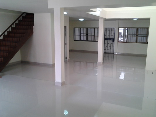 ขายหรือให้เช่าทาวเฮาส์2ชั้น ลาดพร้าวซอย5 48 ตรว เช่า33000บาท – รูปที่ 2
