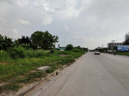 ขายที่ดิน ศรีราชา—ถนนแหลมฉบัง จ.ชลบุรี 13-2-7 ไร่ (ใกล้ ท่าเรือ และนิคมแหลมฉบัง เพียง 4 Km.) เหมาะสร้างบ้านจัดสรร + Showroom + คลังสินค้า – รูปที่ 4