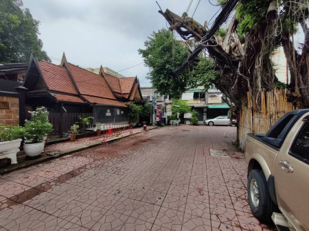 ขายที่ดิน ถนนข้าวสาร เหมาะทำการค้า 171 ตารางวา (ใกล้วัดชนะสงคราม หน้ากว้าง 20 m.) ติดถนนซอยกว้าง 8-10 เมตร #ในทำเลแหล่งท่องเที่ยว – รูปที่ 3