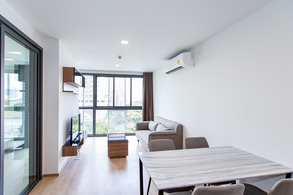 for rent Taka haus 2 bed super deal !! 💟 for rent Taka haus 2 bed super deal !! 💟