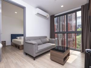 for rent Taka haus 1 bed 49sqm nice room 🌈🌈