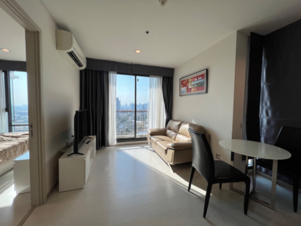 for rent Rhythm 42 1 bed special deal !! 🌈🌈