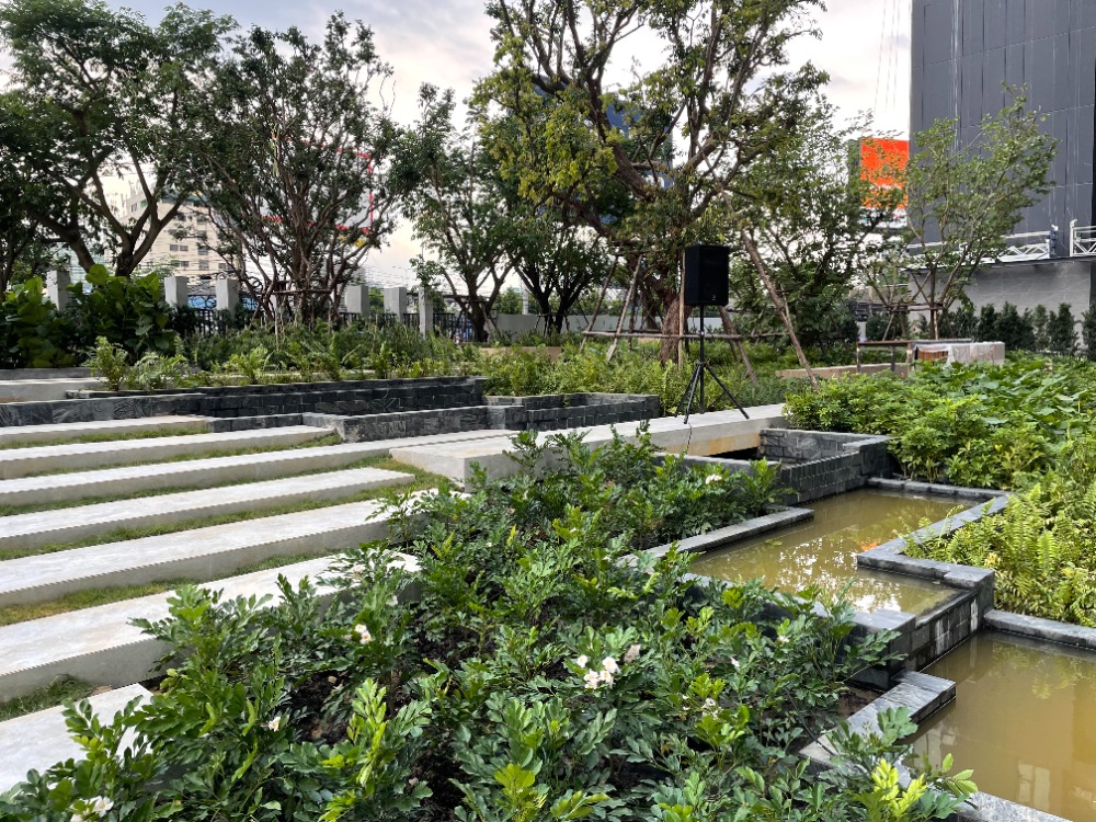  a new room for renting, size 30 sq m, corner room, garden and river view, luxury condo, fully furnished and ready to move in. – รูปที่ 2