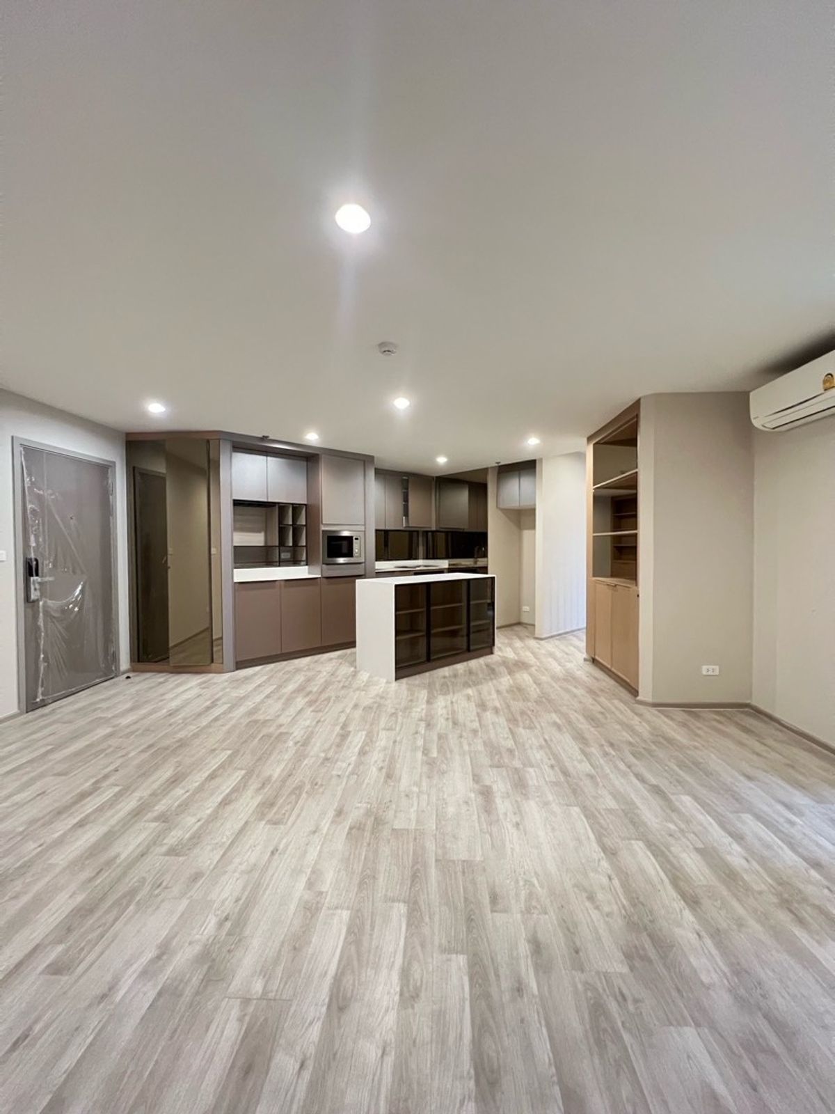 3 ห้องนอน ขนาด 84 ตรม. 𝗜𝗱𝗲𝗼 𝗠𝗼𝗯𝗶 𝗦𝘂𝗸𝗵𝘂𝗺𝘃𝗶𝘁 𝗘𝗮𝘀𝘁𝗽𝗼𝗶𝗻𝘁 ฟรีดาวน์ ฟรีโอน นัดชมโครงการ 062-339-3663 3 ห้องนอน ขนาด 84 ตรม. 𝗜𝗱𝗲𝗼 𝗠𝗼𝗯𝗶 𝗦𝘂𝗸𝗵𝘂𝗺𝘃𝗶𝘁 𝗘𝗮𝘀𝘁𝗽𝗼𝗶𝗻𝘁 ฟรีดาวน์ ฟรีโอน นัดชมโครงการ 062-339-3663