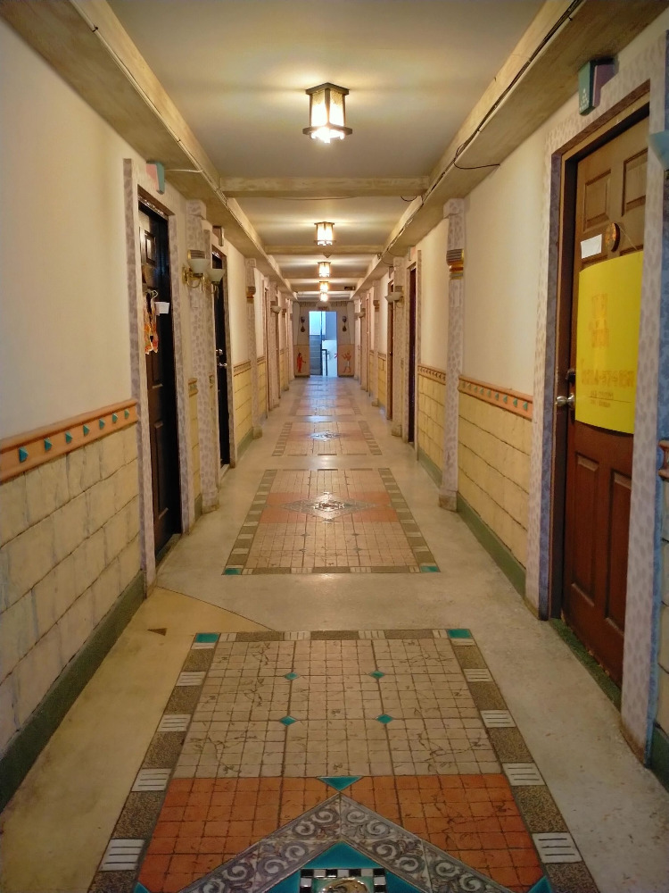 Room for sale in Baan Suan Chaengwattana Condominium ( selling by himself) Room for sale in Baan Suan Chaengwattana Condominium ( selling by himself)