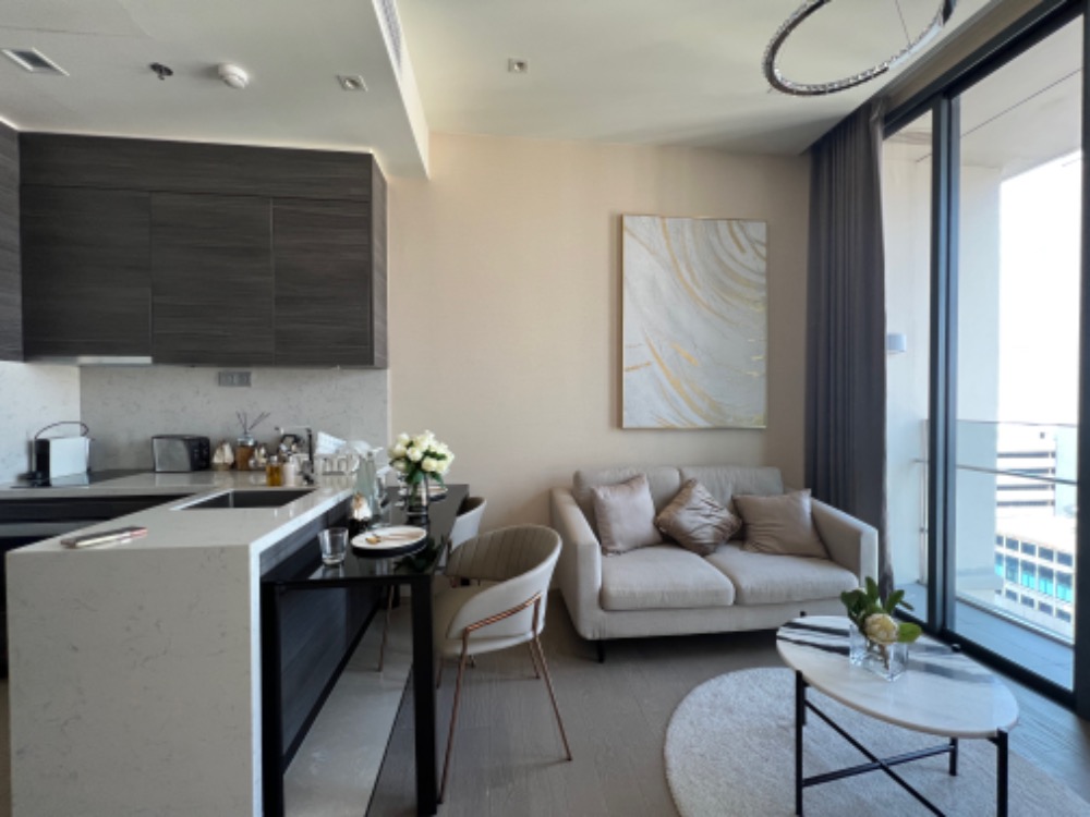 for rent The Esse asoke 1 bed nice and special deal !!🌈🌈