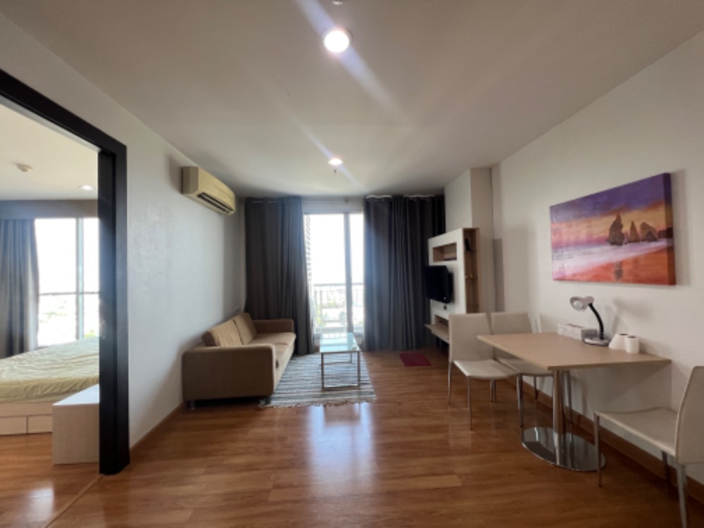 for rent Rhythm ratchada 2 bed super deal!!
