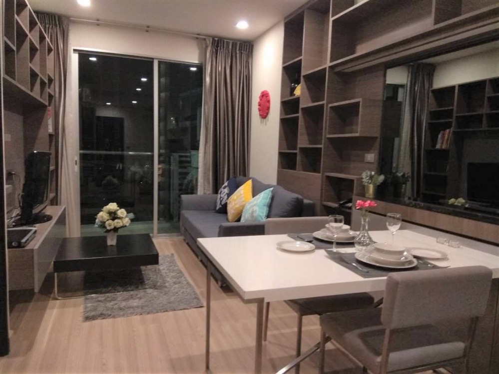 for rent Skywalk residence 2 bed special deal !! for rent Skywalk residence 2 bed special deal !!
