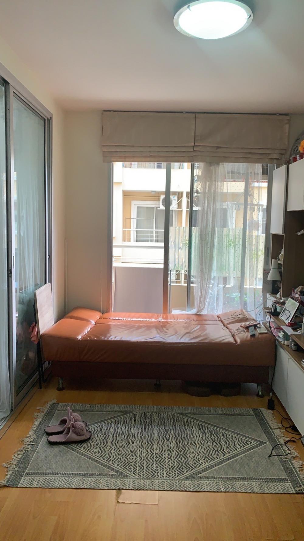 Condo for sale, The Fifth Avenue Ratchada Wong Sawang, next to MRT, new room, good condition, ready to move in.