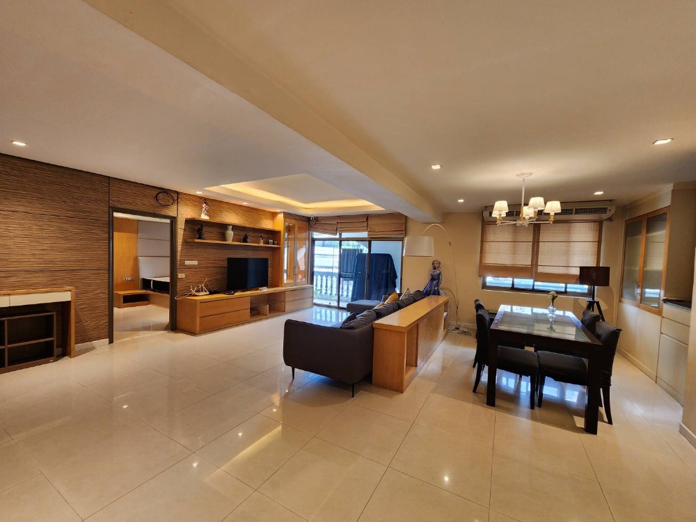 HOT DEAL 2 bed (12.5 MB) @BTS PhromPhong  - 2 Bed 2 Baths + 1 Tatami room Japanese Style