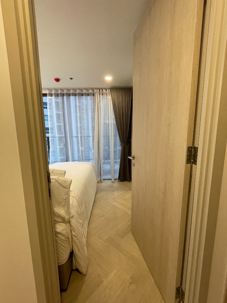 For sale, luxury condo, large mixed use, Siamese Rama 9, 18th floor, usable area 63.15 sq m., 2 bedrooms, 2 bathrooms, near MRT, MRTA station and near Si Rat Expressway, with Siamese Technology innovation that combines all modern functions.