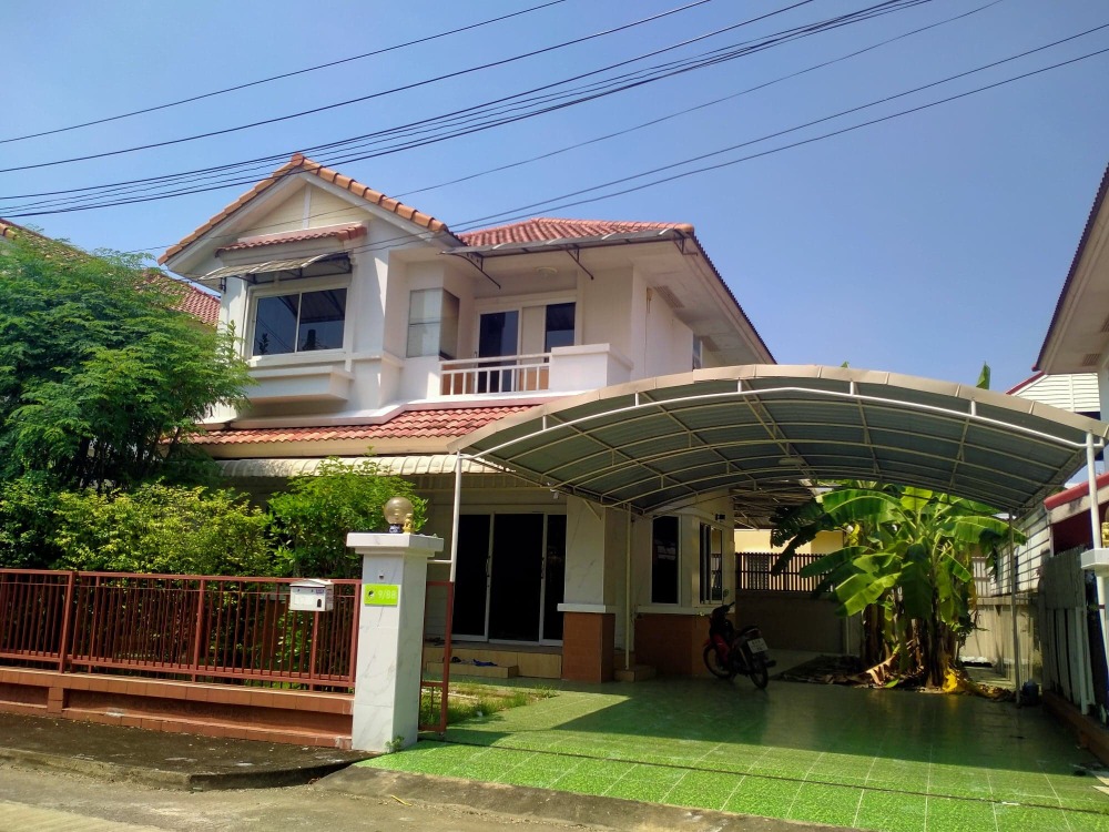Sinphet Village, 1 km. to Purple MRT, Bang Phai Station and Central Westgate, Sarasas, BigC, Lotus, IKEA, HomePro.