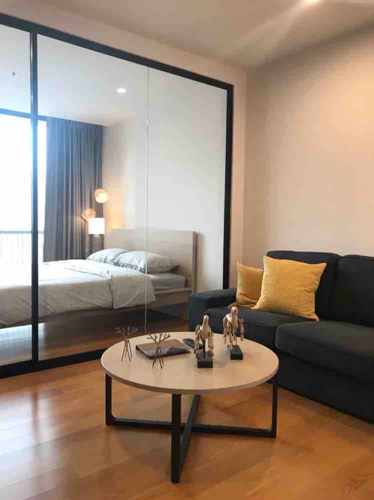 for rent Noble revo silom 1 bed super deal!!🍭