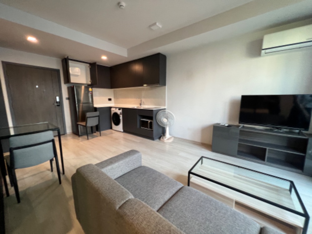 For rent Venio 10 40sqm 1 big bed super deal!! 💚