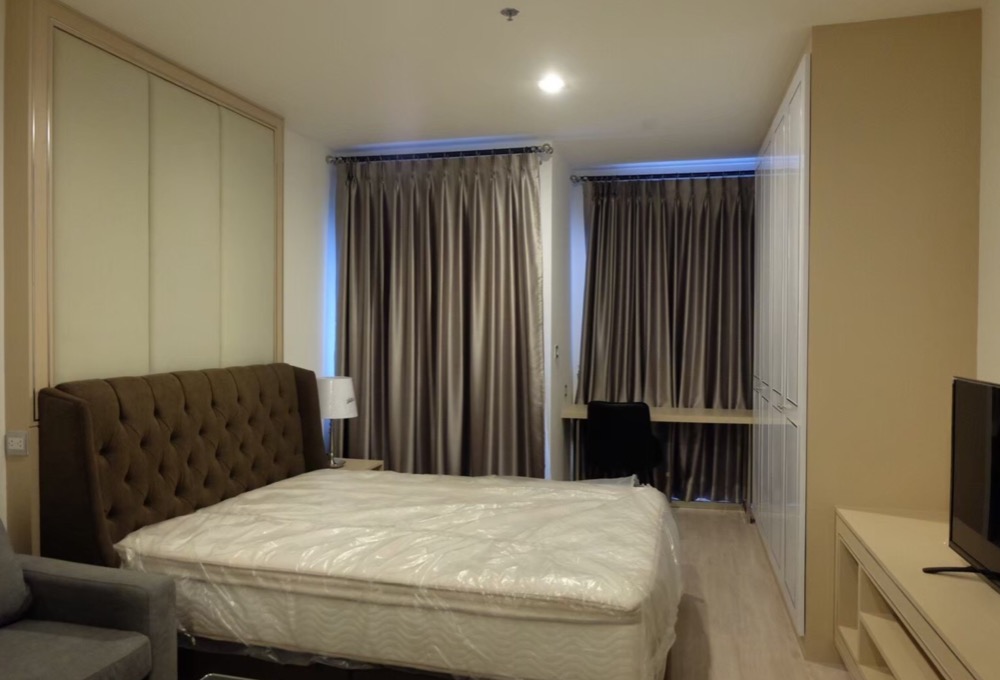 for rent ให้เช่า Rhythm rangnam High floor nice view !! 💚