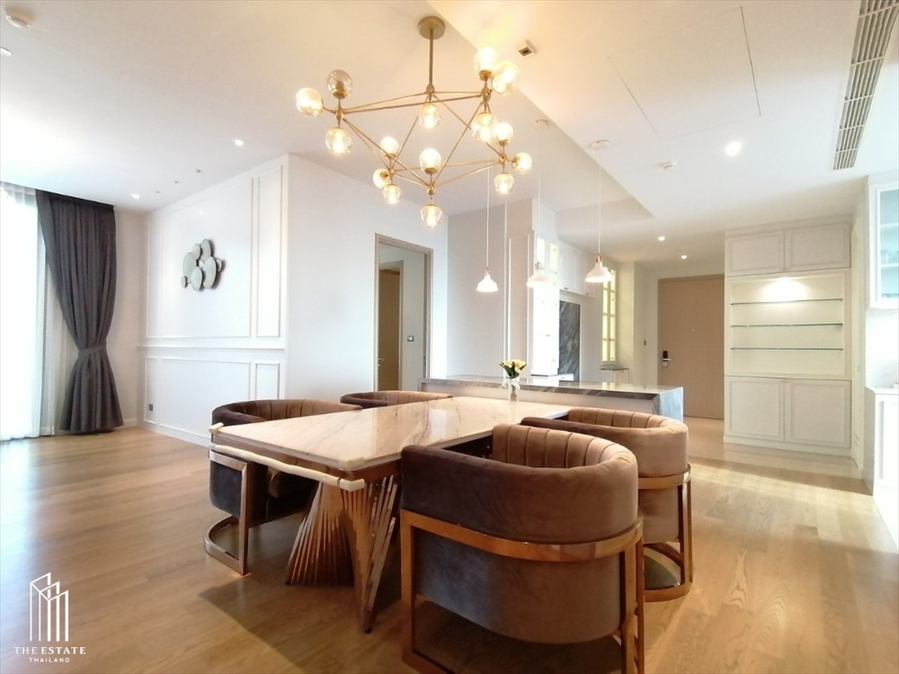 Condo for SALE *Magnolias Waterfront Residences, high floor 40+, fully furnished, ready to move in. At a special price @ 62 MB