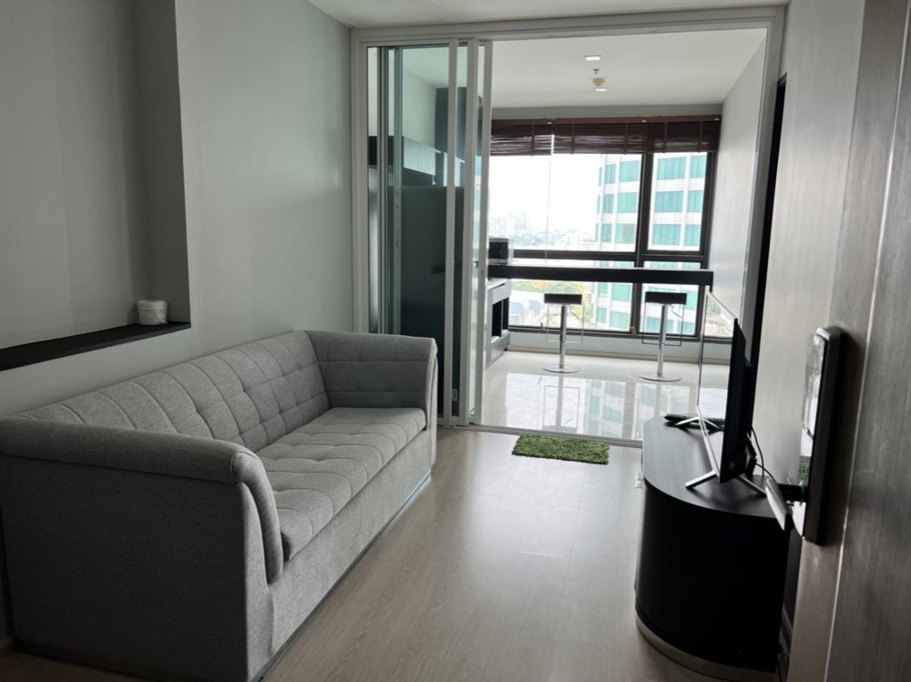 for rent Rhythm 44/1 super deal !! 🌈🌈 45sqm