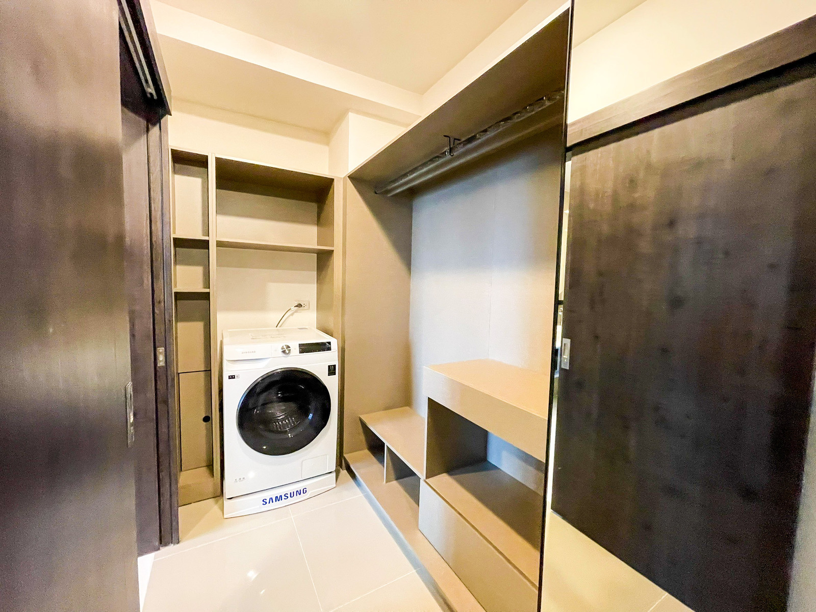 🔥🔥26th floor, high floor, beautiful view, 1 Bed 35 sq m. Cheapest on the floor!! 🔥🔥 XT Huai Khwang 1 bedroom, fully furnished, complete with everything, has a walk in closet, new room ready to move in () – รูปที่ 3