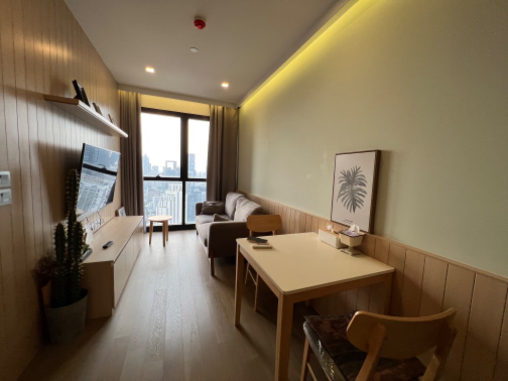 For rent Ashton asoke nice room muji style !! 🌟🌟