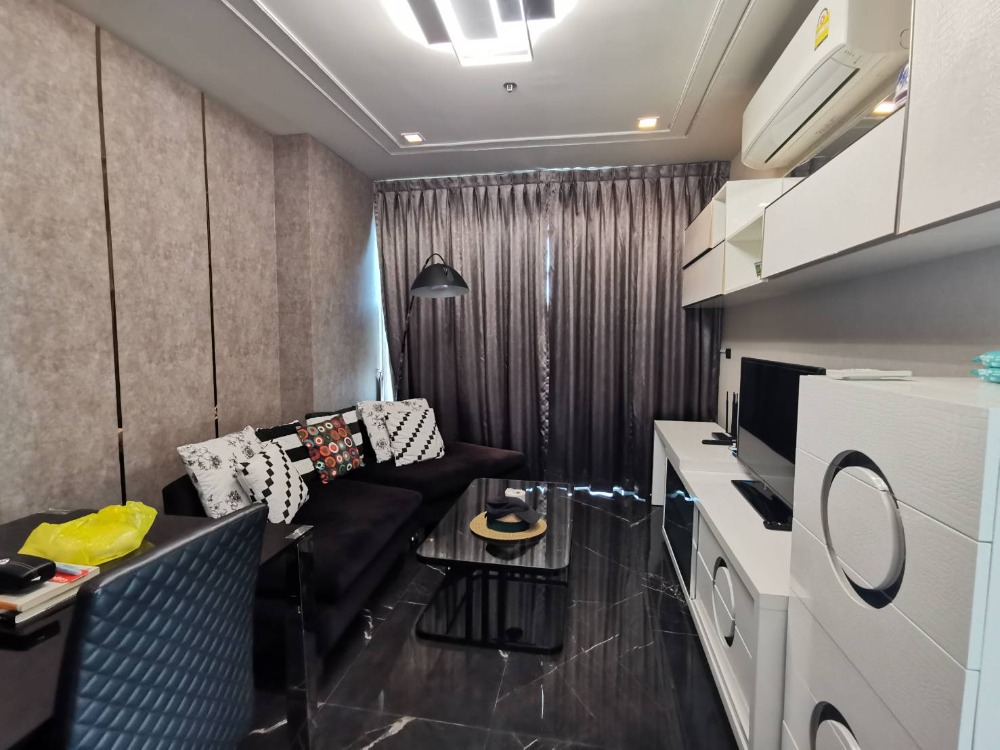 ขาย 1ห้องนอน 1 ห้องน้ำ ที่ Skywalk Residences ขนาด 54 ตร.ม. เครื่องใช้ไฟฟ้าและเฟอร์นิเจอร์ตกแต่งครบ ขาย 1ห้องนอน 1 ห้องน้ำ ที่ Skywalk Residences ขนาด 54 ตร.ม. เครื่องใช้ไฟฟ้าและเฟอร์นิเจอร์ตกแต่งครบ