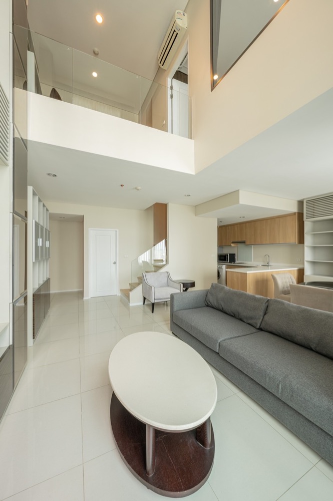 for rent Villa asoke 2 bed special deal nice room !! 💜